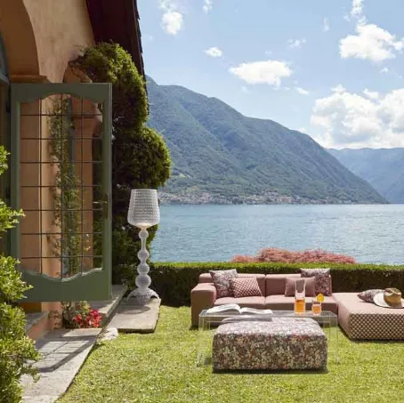 Divano e Pouf Pastics Outdoor di Kartell